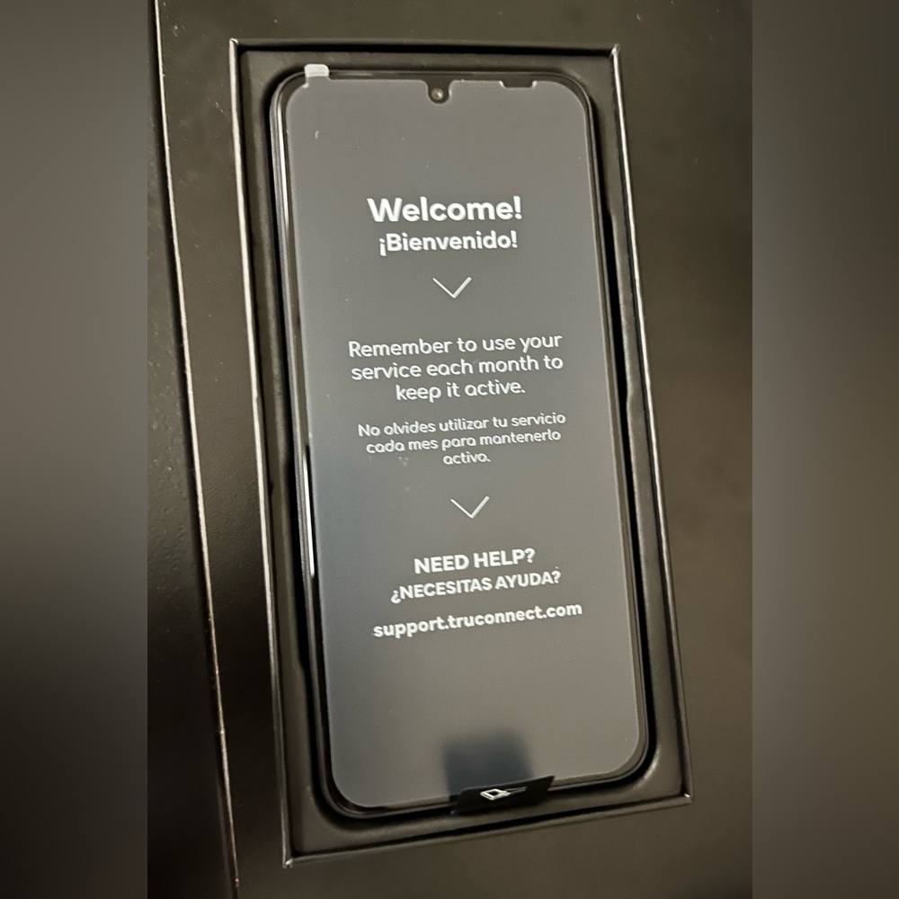 Cloud Mobile C8 Smartphone - FREE SERVICE